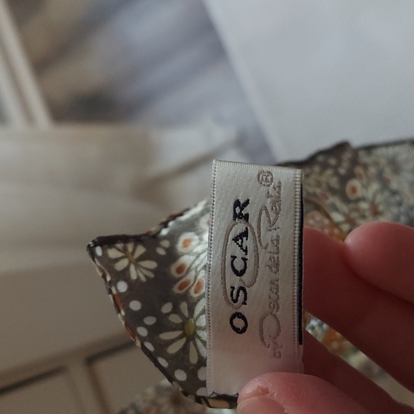 Scarf - Picture 2 of 3